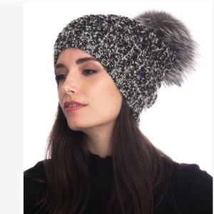 NWT! Kyi Kyi Genuine Fox Fur Knit Beanie Hat